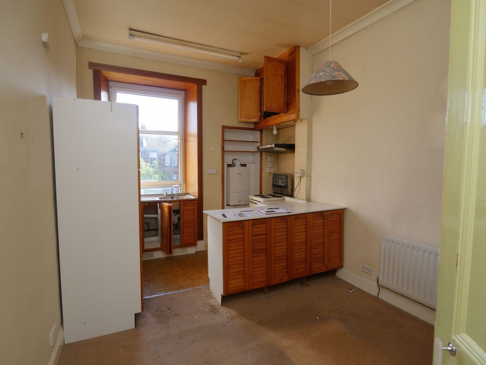 Master Bedroom Before 1