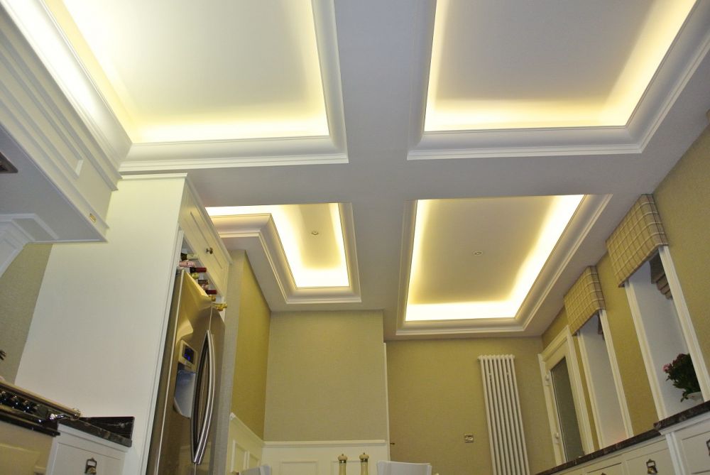 Uplit chambered ceiling in Newton Mearns