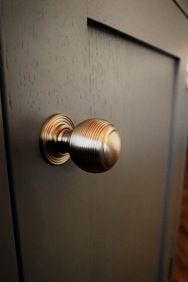 Satin Chrome Reeded cabinet knob with backplate