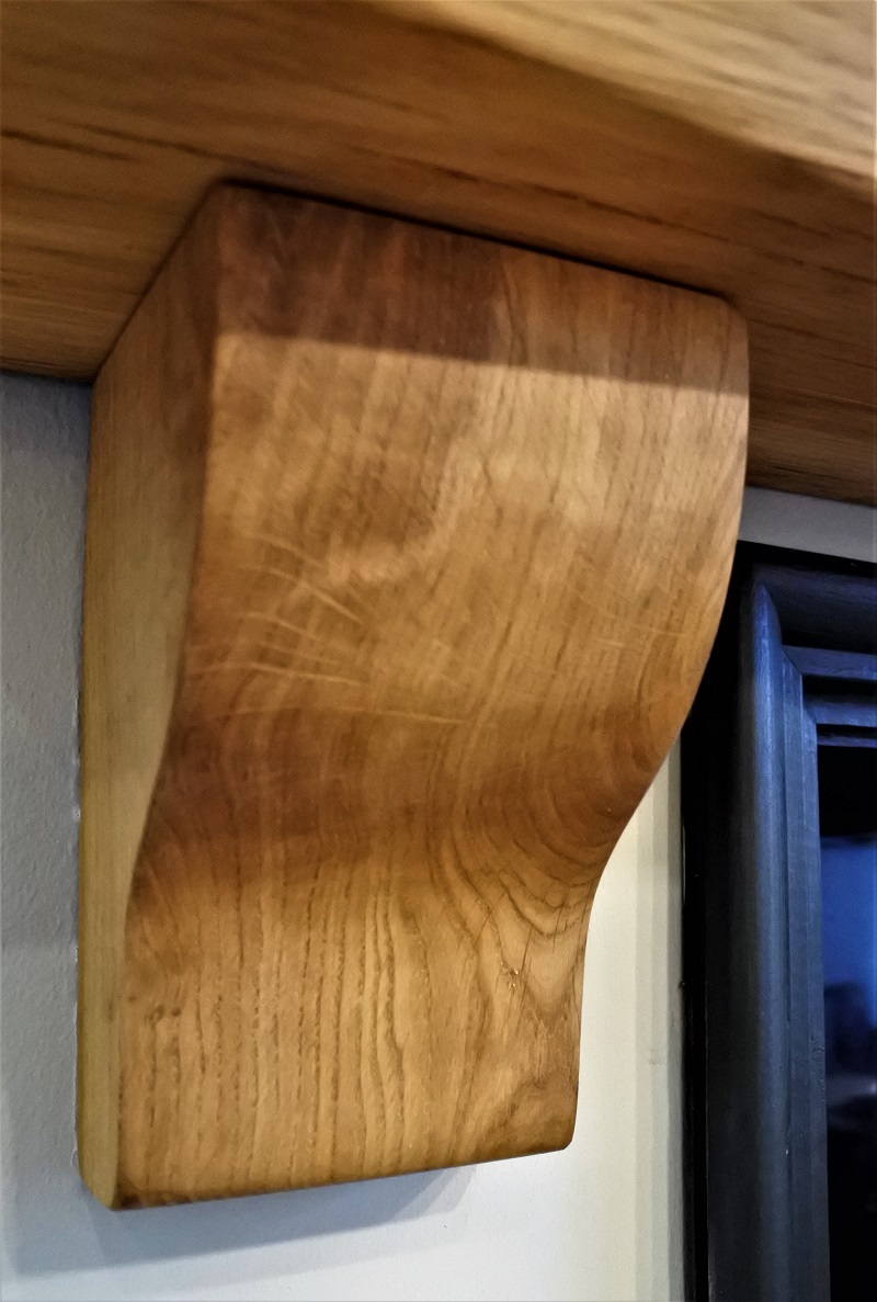 Solid Oak Corbel